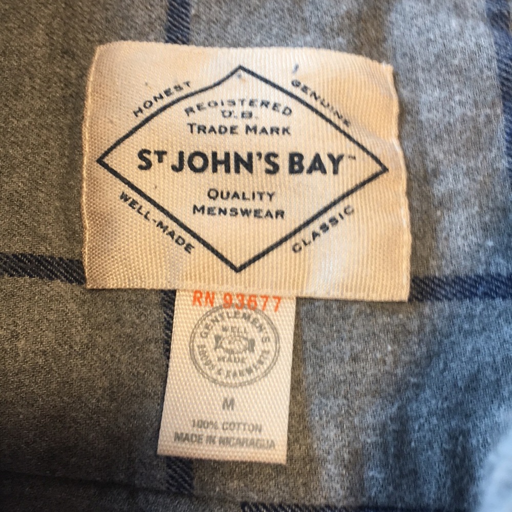 Barely Worn Super Soft Button Down - image 3